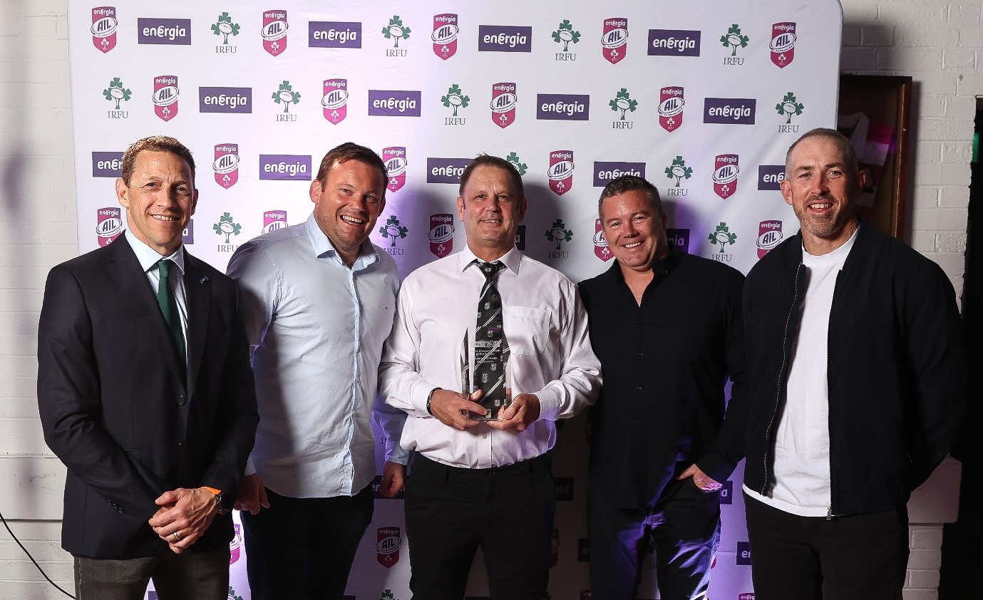 Quenton Oneale of Old Belvedere, Energia All-Ireland League Men’s Division Coach of the Year 2024/25 with Ireland’s Women’s Head Coach Scott Bemand, Women’s Scrum Coach Denis Fogarty, National Scrum Coach John Fogarty and Men’s Backs Coach Andrew Goodman